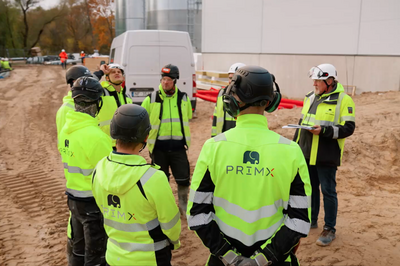 SIA PRIMEKSS Atveseļošanas fonda ietvaros ar Eiropas  Savienības līdzfinansējumu digitalizē personāla vadības procesus, ieviešot digitālu vienotu  Apmācības vadības sistēmu. Projekta īstenošanas vieta - Gustava Zemgala gatvē 76, Rīgā, LV-1039. 